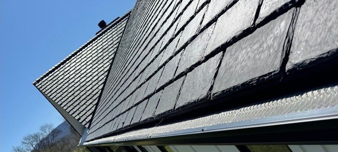 Valor gutter guards on a DaVinci slate roof in Maryville, TN